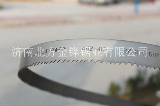 新手怎樣安裝在鋸床上的帶鋸條？